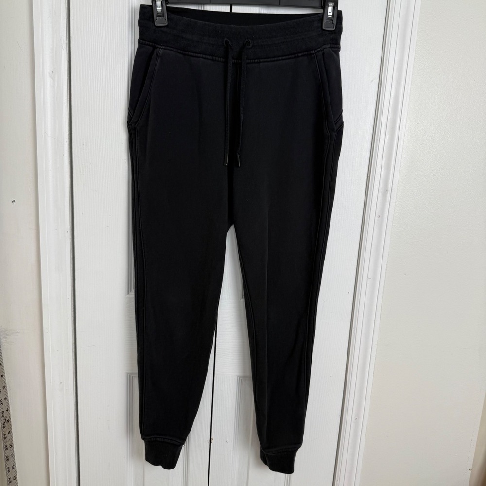 Lululemon Scuba High-Rise Jogger Size 6 Black Fleece Athleisure Streetwear